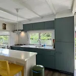 Furnished Sint Maartenszee Semesterbostad *
