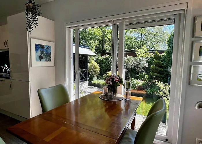 Furnished Sint Maartenszee Дом отдыха *